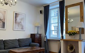 Charming Apartment At Old Town