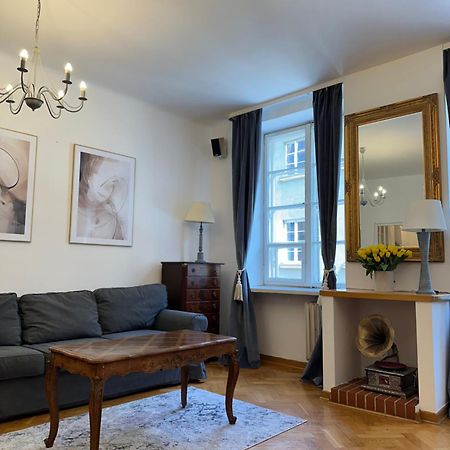 Charming Apartment At Old Town Varsavia Esterno foto