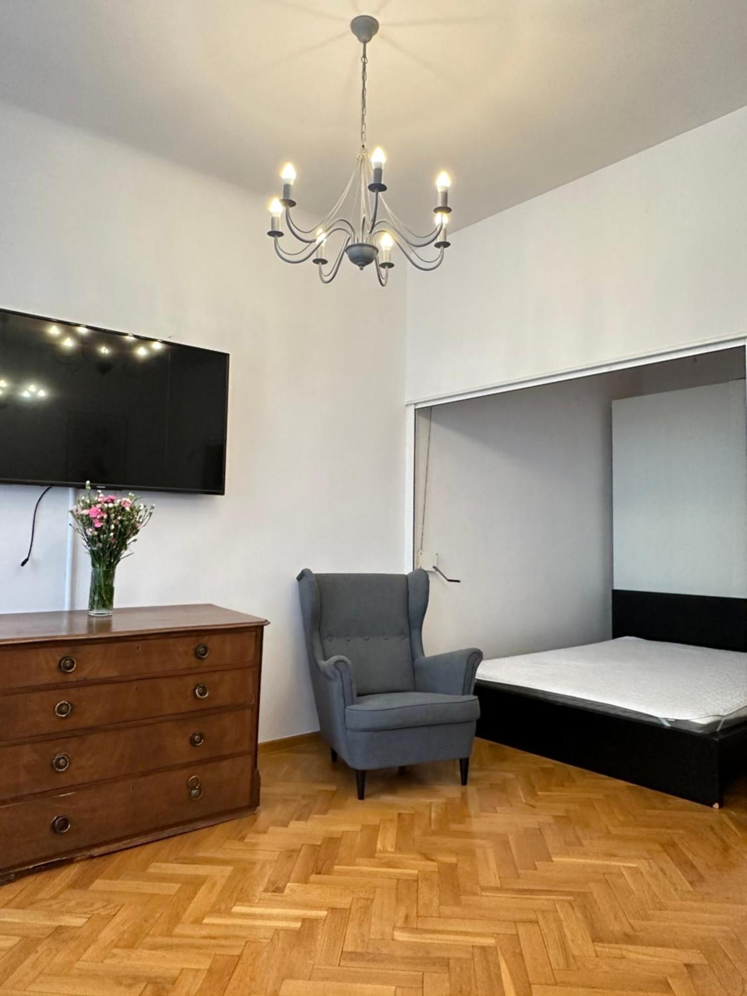 Charming Apartment At Old Town Varsavia Esterno foto